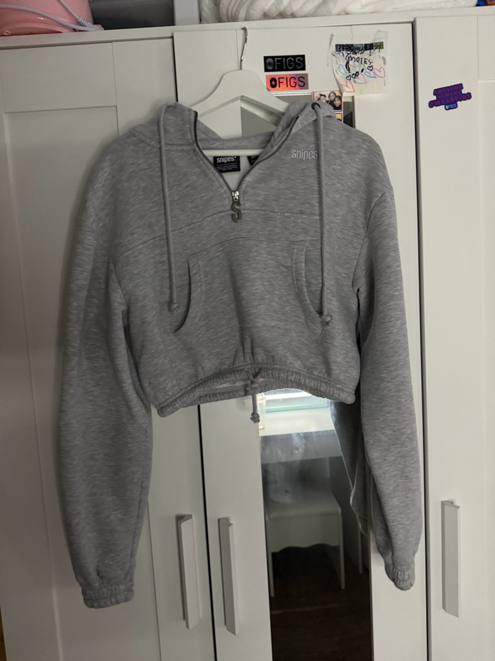 Women's Light Gray Cropped Half-Zip Hoodie